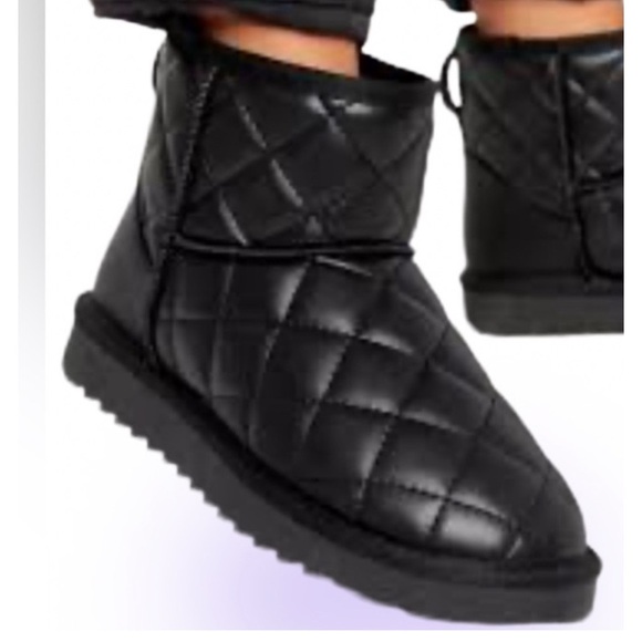 Vegan Leather Comfy cozy fur lined ankle bootie Sz 9 - Picture 16 of 16